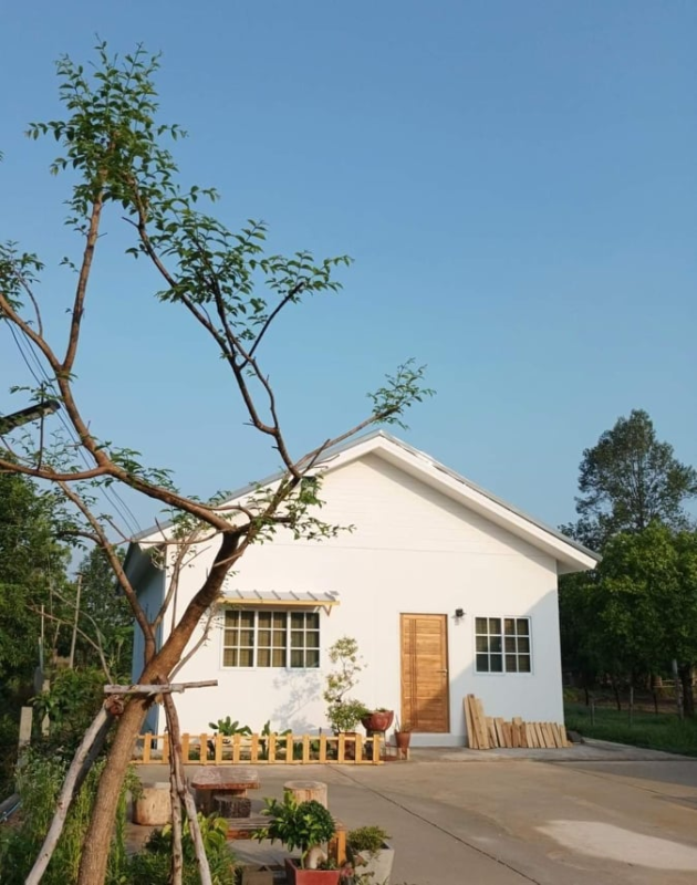 ngoi-nha-cap-4-dẹp-nhẹ-nhang-nhu-tan-trong-nang